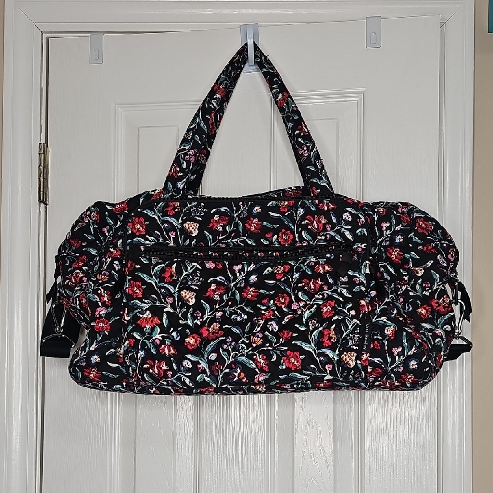 Elegant Floral Travel Bag for Women